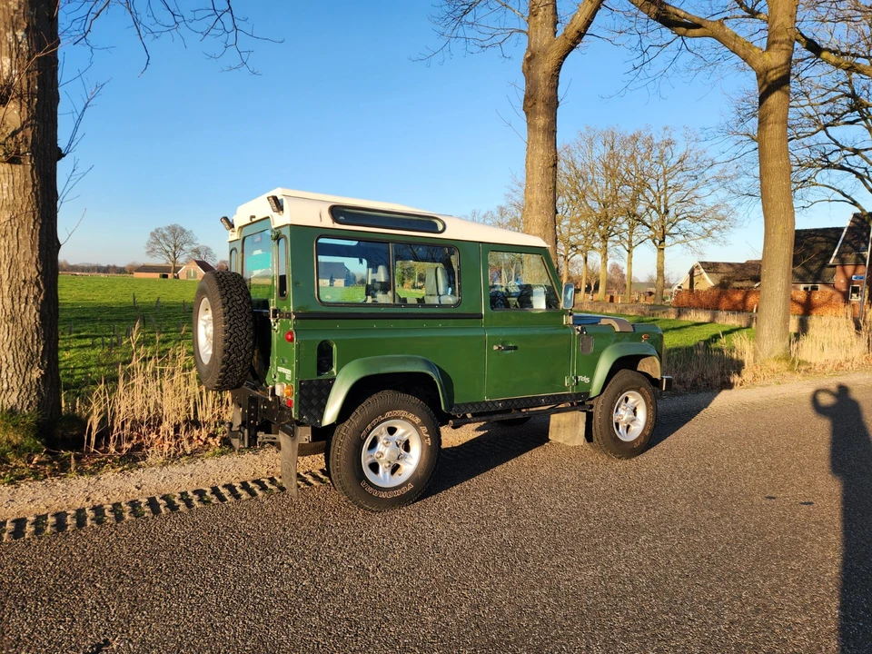 2000 Land Rover Defender 90 - Image 16 of 21