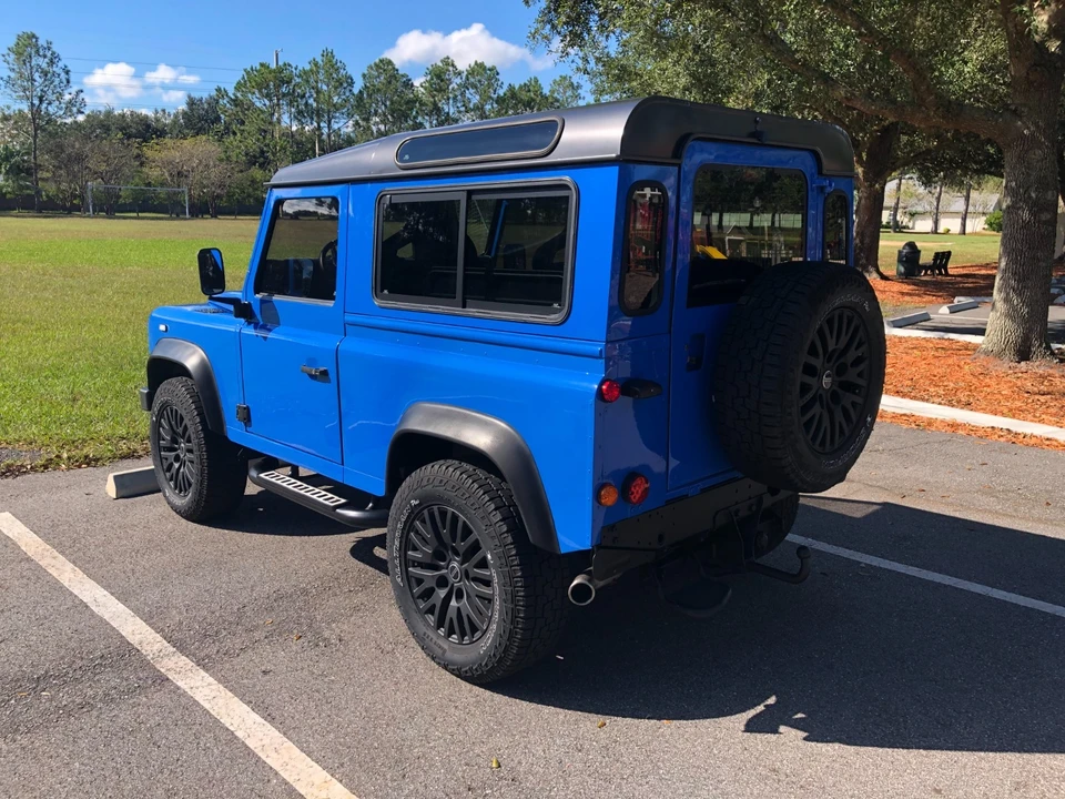 2000 Land Rover Defender 90 - Image 4 of 21