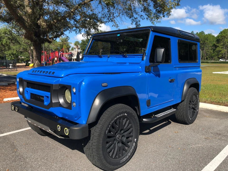 2000 Land Rover Defender 90 - Image 5 of 21