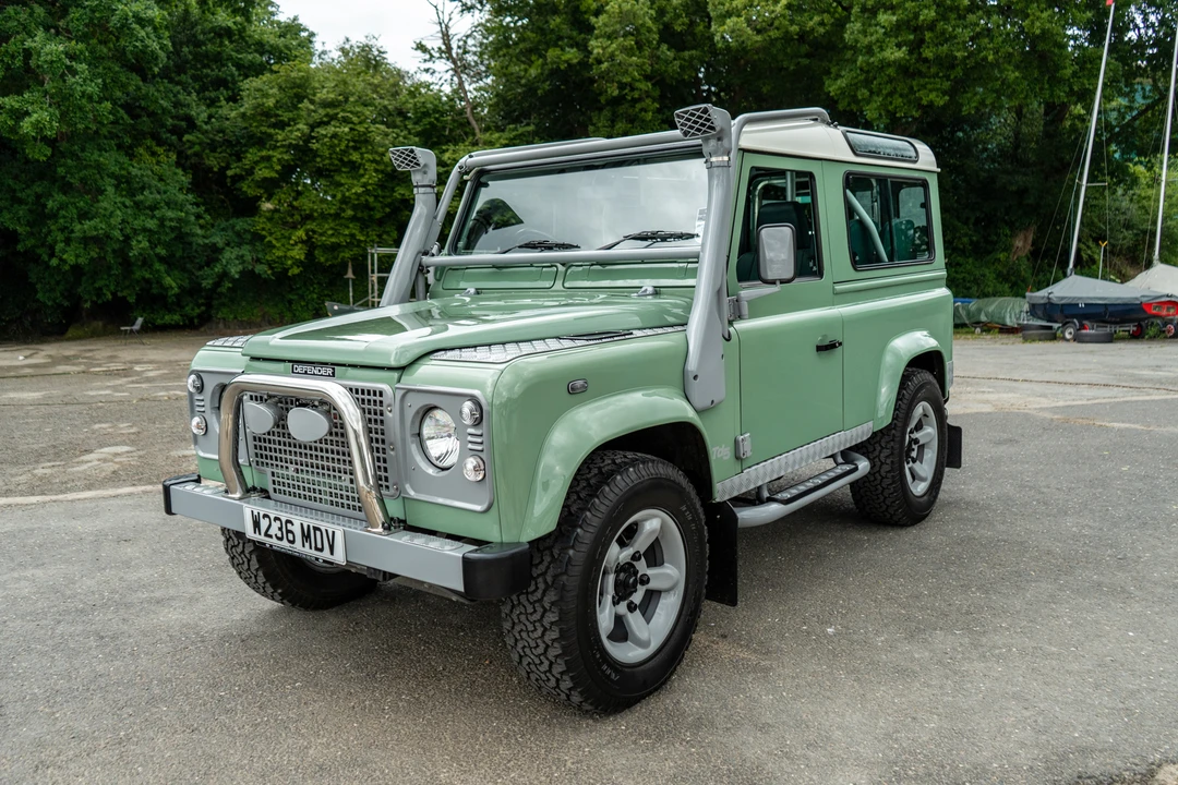 2000 Land Rover Defender 90 - Image 3 of 31