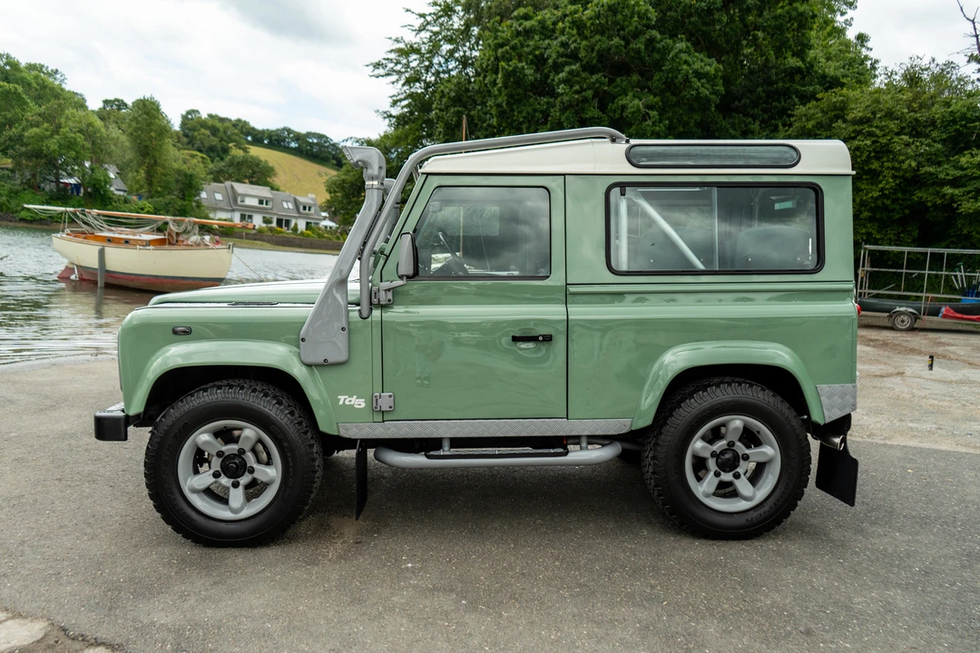 2000 Land Rover Defender 90 - Image 4 of 31