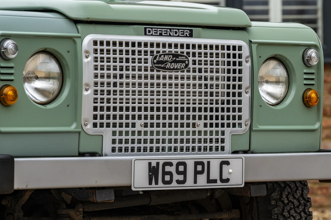 2000 Land Rover Defender 90 - Image 11 of 31