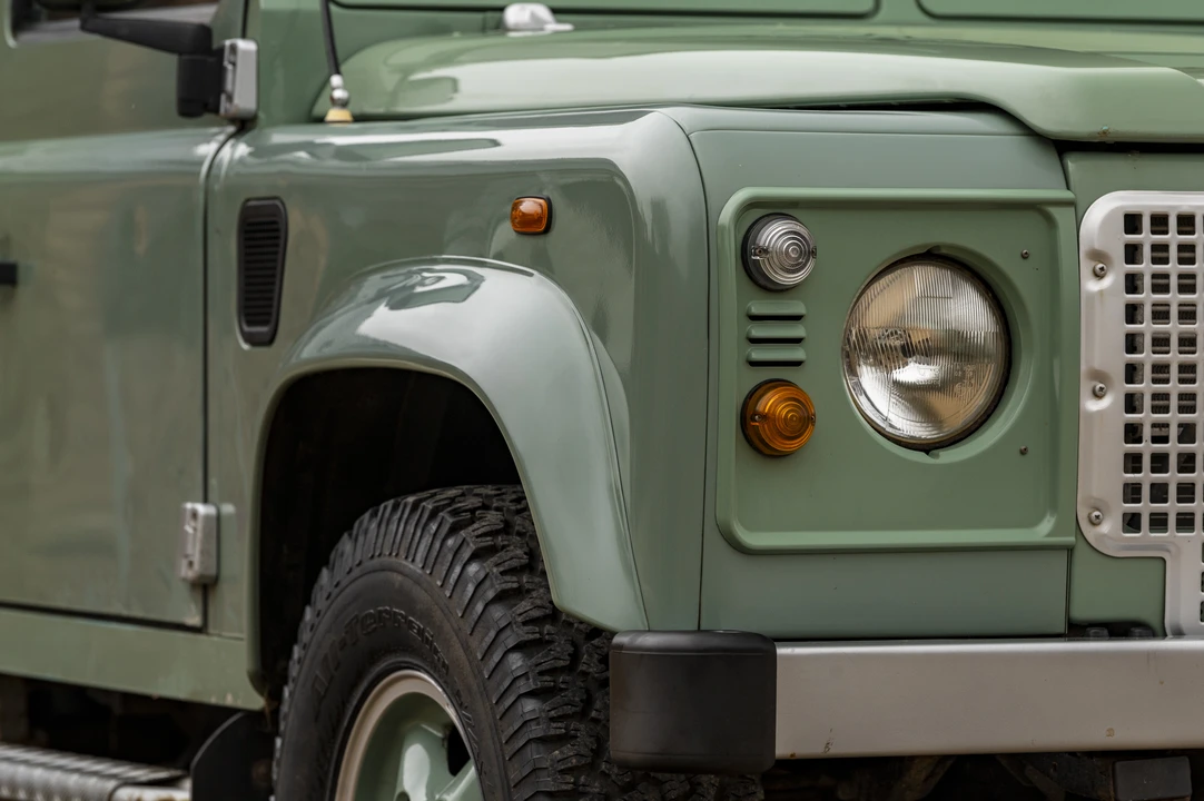 2000 Land Rover Defender 90 - Image 13 of 31