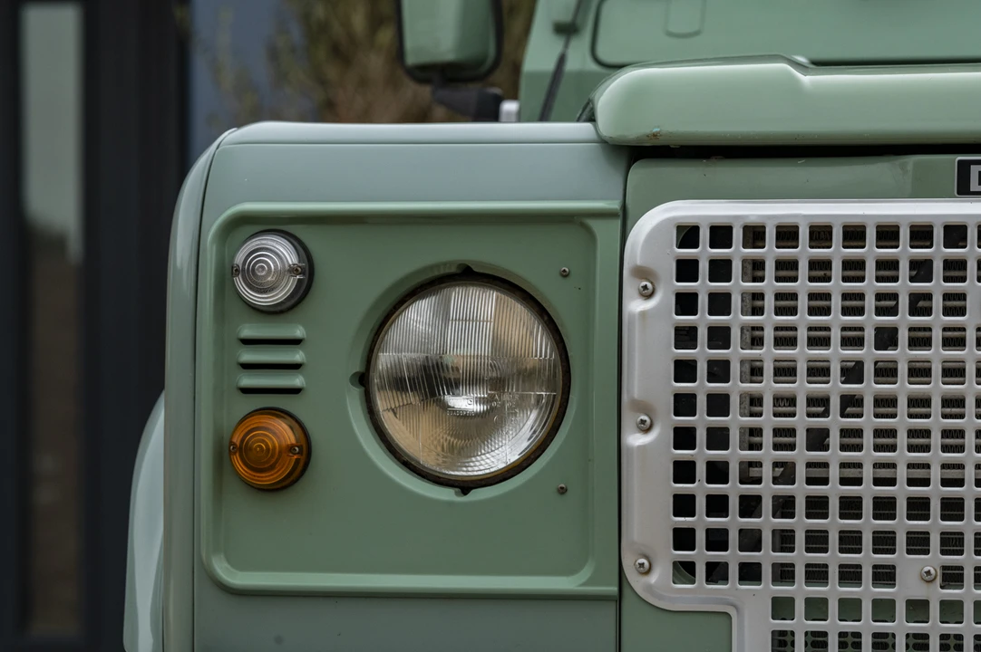 2000 Land Rover Defender 90 - Image 14 of 31