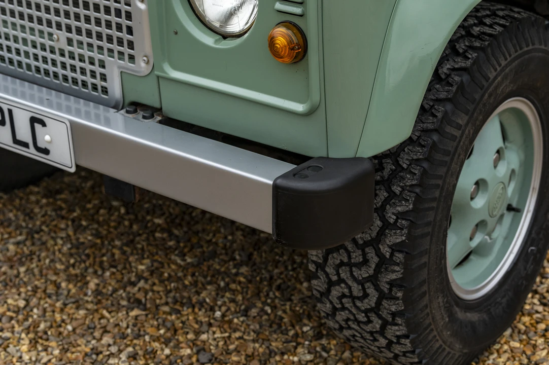 2000 Land Rover Defender 90 - Image 17 of 31