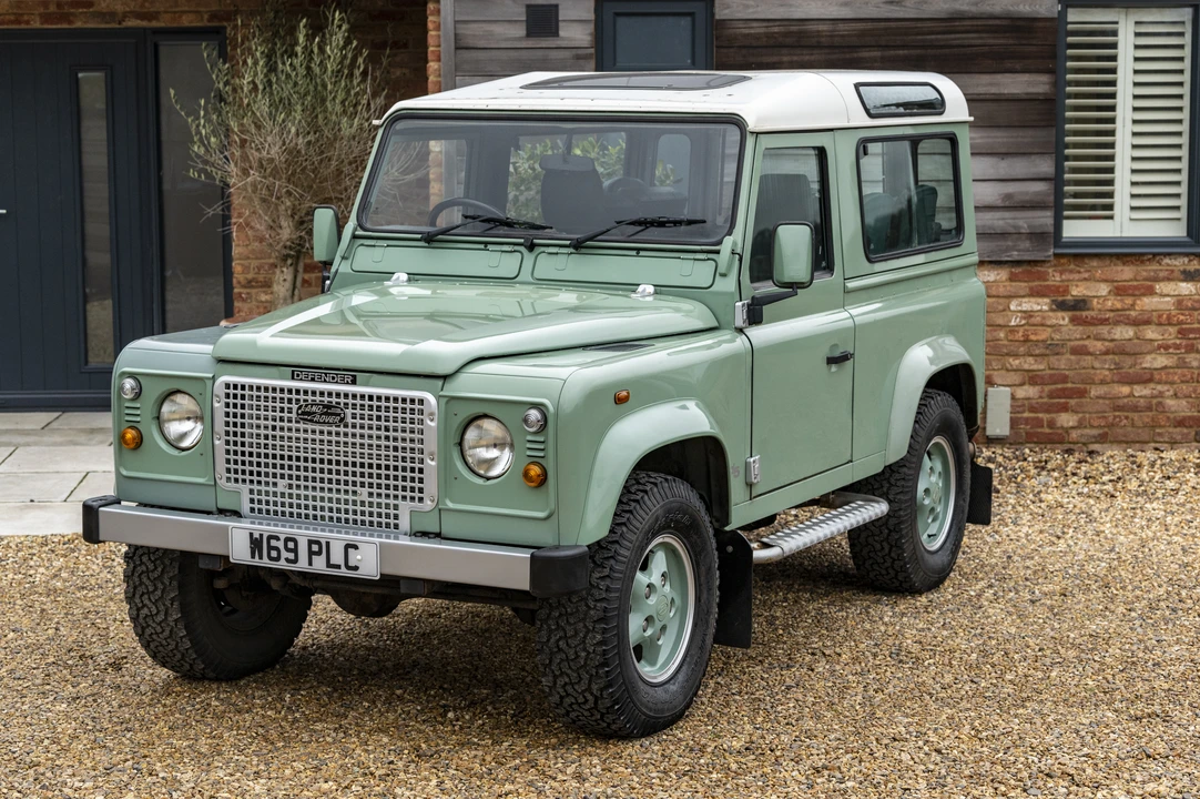 2000 Land Rover Defender 90 - Image 4 of 31