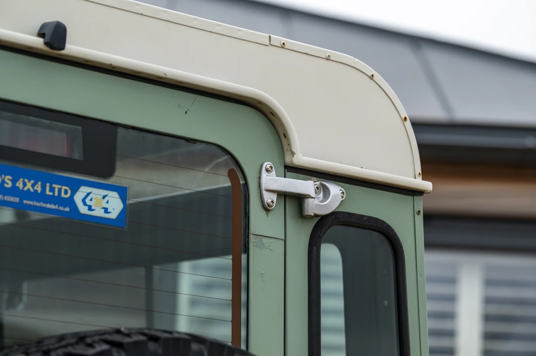 2000 Land Rover Defender 90 - Image 31 of 31