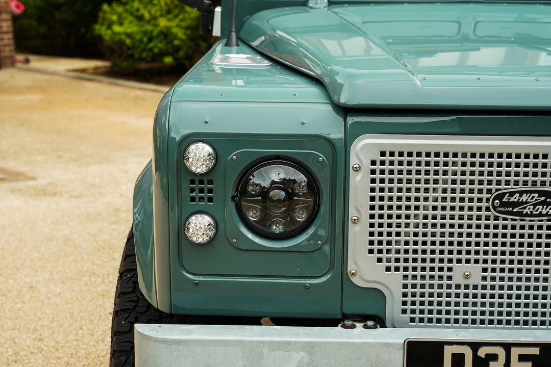 2000 Land Rover Defender 90 - Image 16 of 31