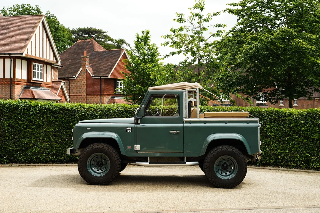 2000 Land Rover Defender 90 - Image 4 of 31