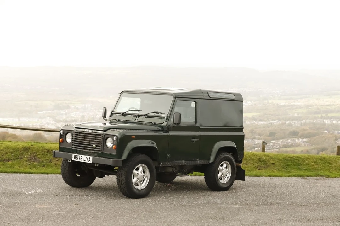 2000 Land Rover Defender 90 - Image 15 of 30