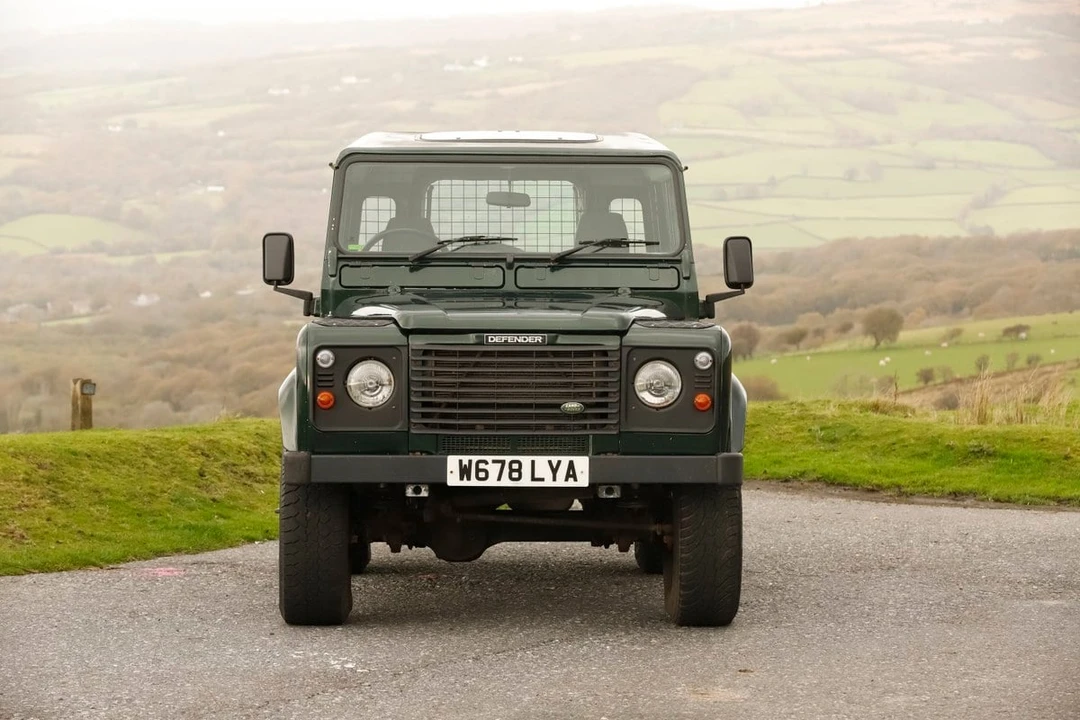 2000 Land Rover Defender 90 - Image 12 of 30