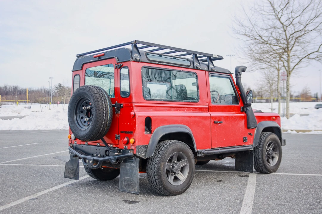 2000 Land Rover Defender 90 - Image 2 of 8