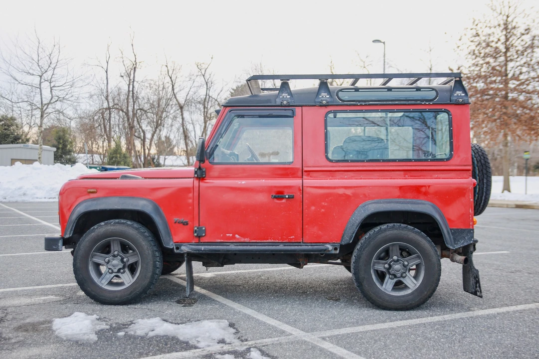 2000 Land Rover Defender 90 - Image 3 of 8