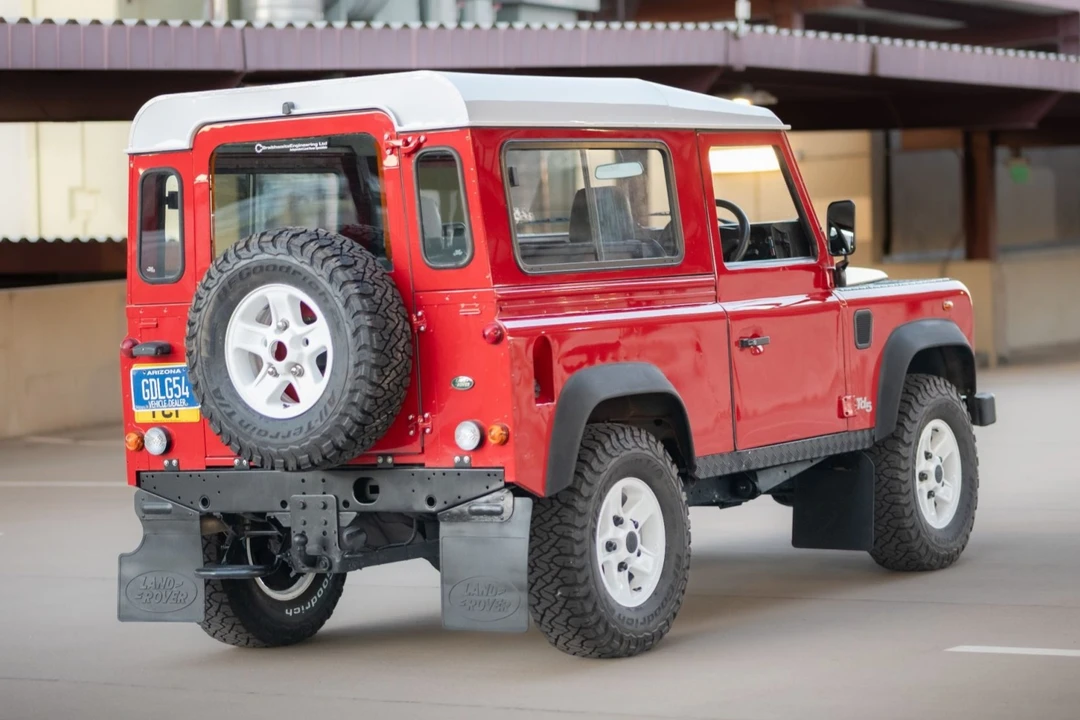 2000 Land Rover Defender 90 - Image 2 of 8