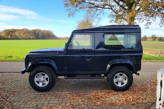 2000 Land Rover Defender 90 - Image 3 of 7