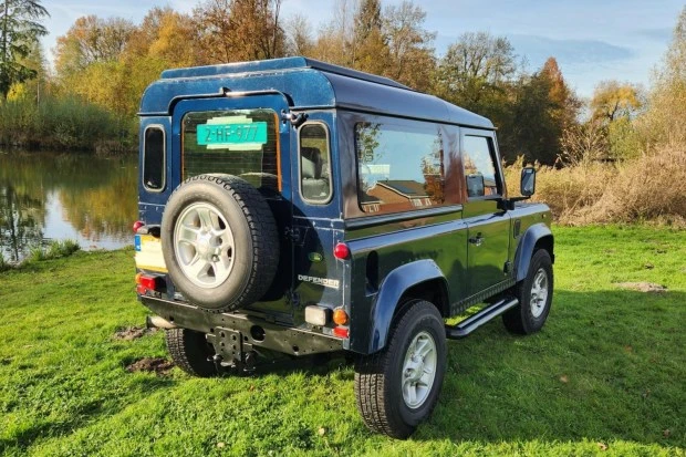 2000 Land Rover Defender 90 - Image 2 of 7