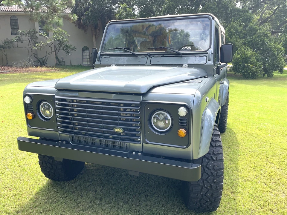 2000 Land Rover Defender 90 - Image 3 of 31