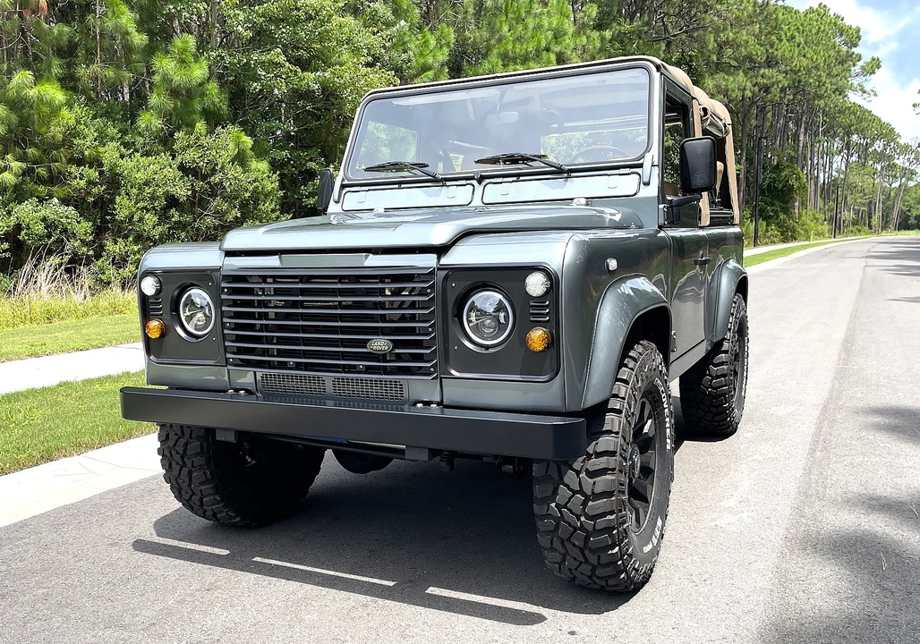 2000 Land Rover Defender 90 - Image 14 of 31