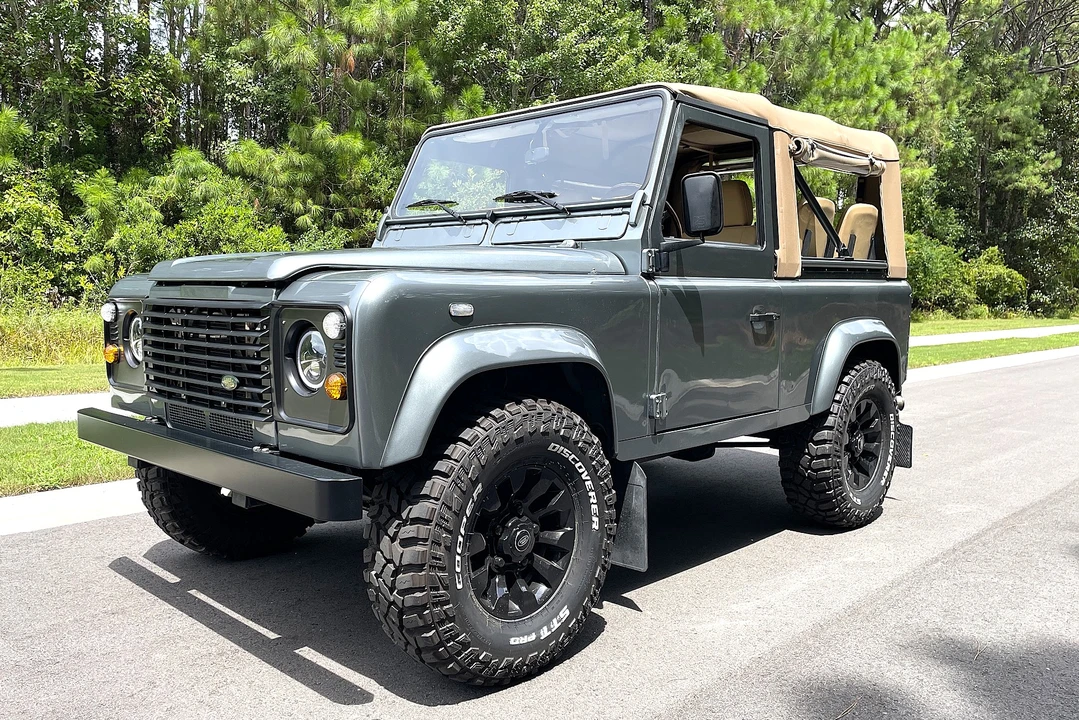 2000 Land Rover Defender 90 - Image 13 of 31