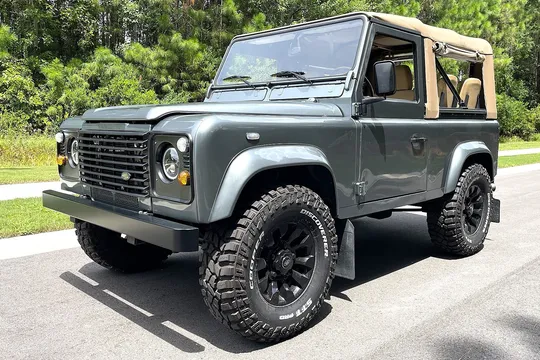 2000 Land Rover Defender 90 Td5 5-Speed