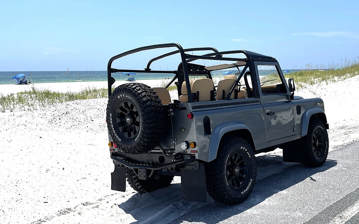 2000 Land Rover Defender 90 - Image 19 of 31