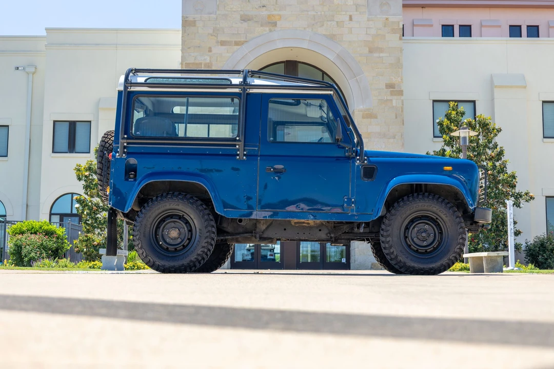 2000 Land Rover Defender 90 - Image 25 of 31