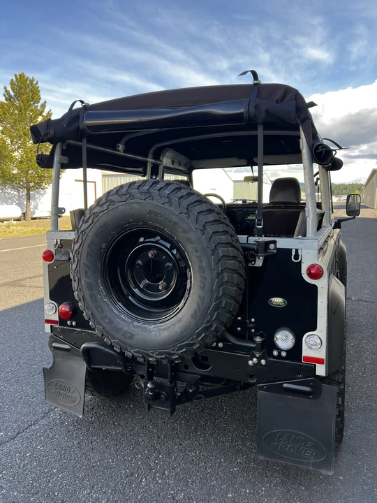 2000 Land Rover Defender 90 - Image 17 of 31