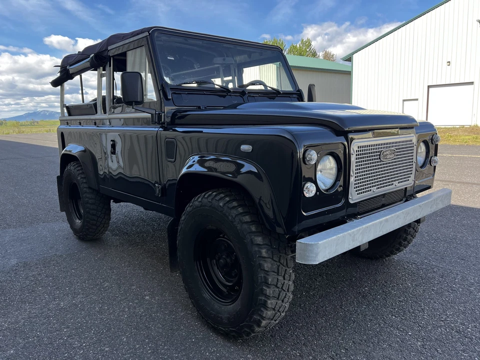 2000 Land Rover Defender 90 - Image 3 of 31