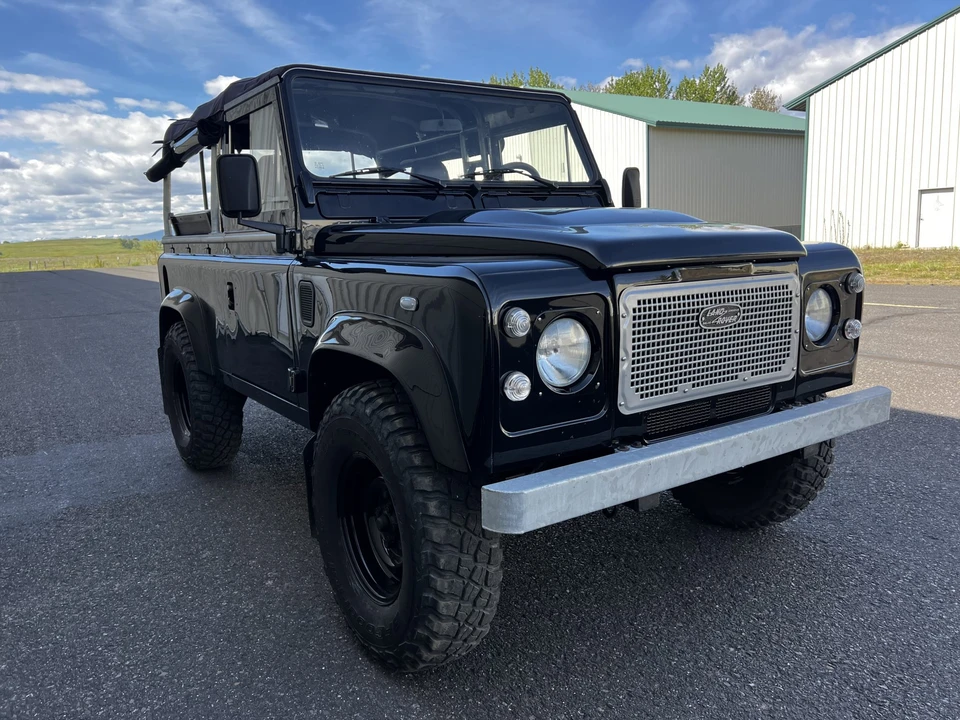 2000 Land Rover Defender 90 - Image 4 of 31
