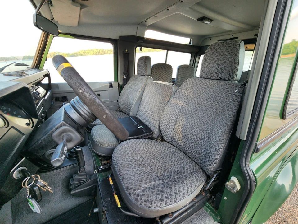 2000 Land Rover Defender - Image 27 of 31