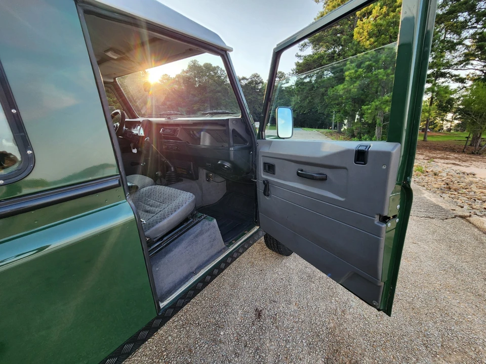 2000 Land Rover Defender - Image 20 of 31