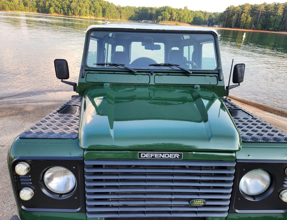 2000 Land Rover Defender - Image 11 of 31