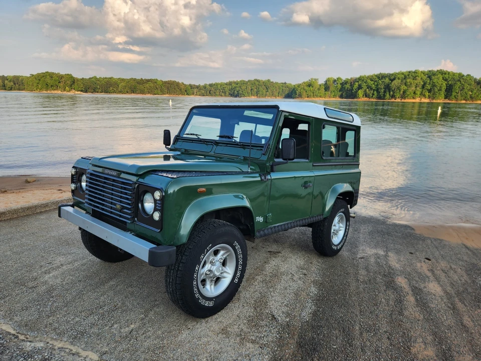 2000 Land Rover Defender - Image 10 of 31