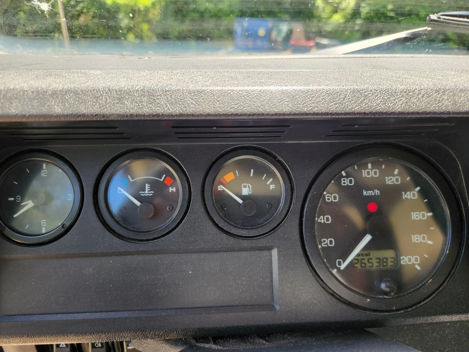 2000 Land Rover Defender 90 - Image 15 of 31