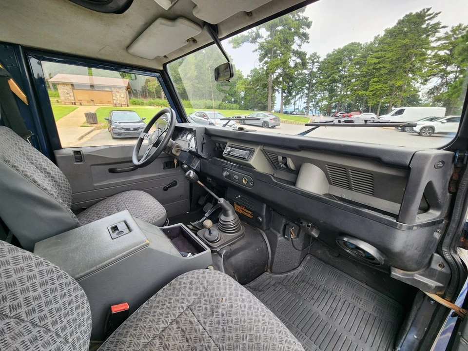 2000 Land Rover Defender 90 - Image 25 of 31