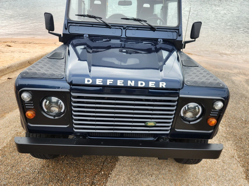 2000 Land Rover Defender 90 - Image 6 of 31