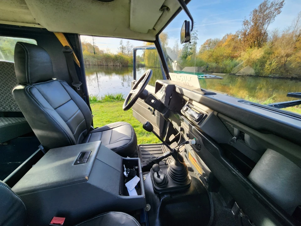 2000 Land Rover Defender 90 - Image 22 of 31