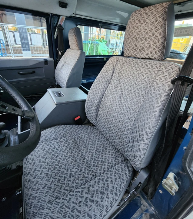 2000 Land Rover Defender 90 - Image 16 of 31