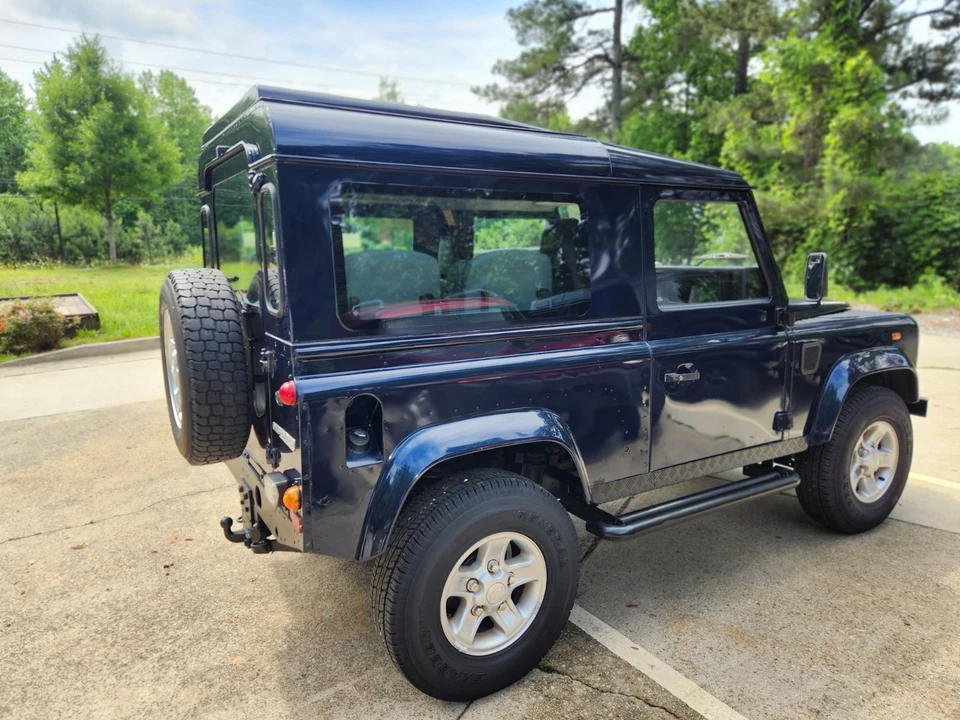2000 Land Rover Defender 90 - Image 6 of 31