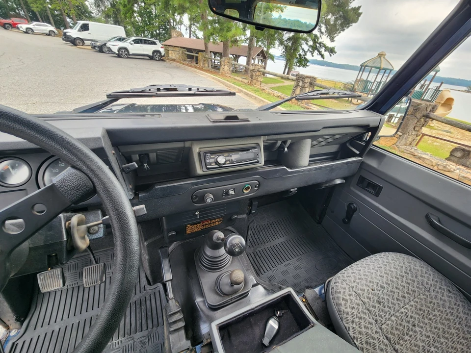 2000 Land Rover Defender 90 - Image 24 of 31