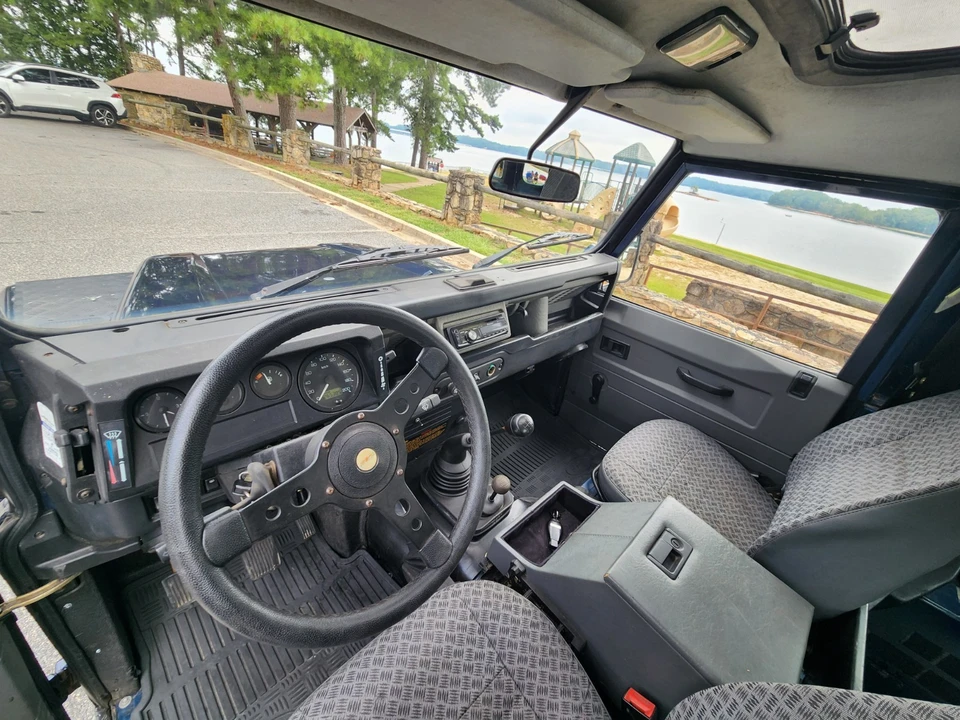 2000 Land Rover Defender 90 - Image 23 of 31