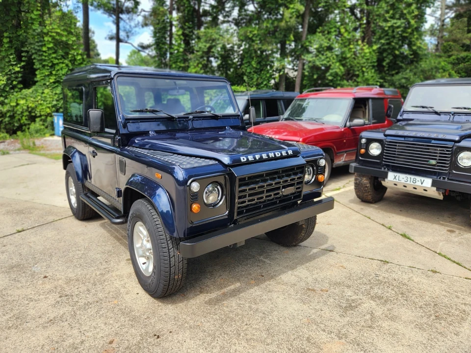 2000 Land Rover Defender 90 - Image 10 of 31