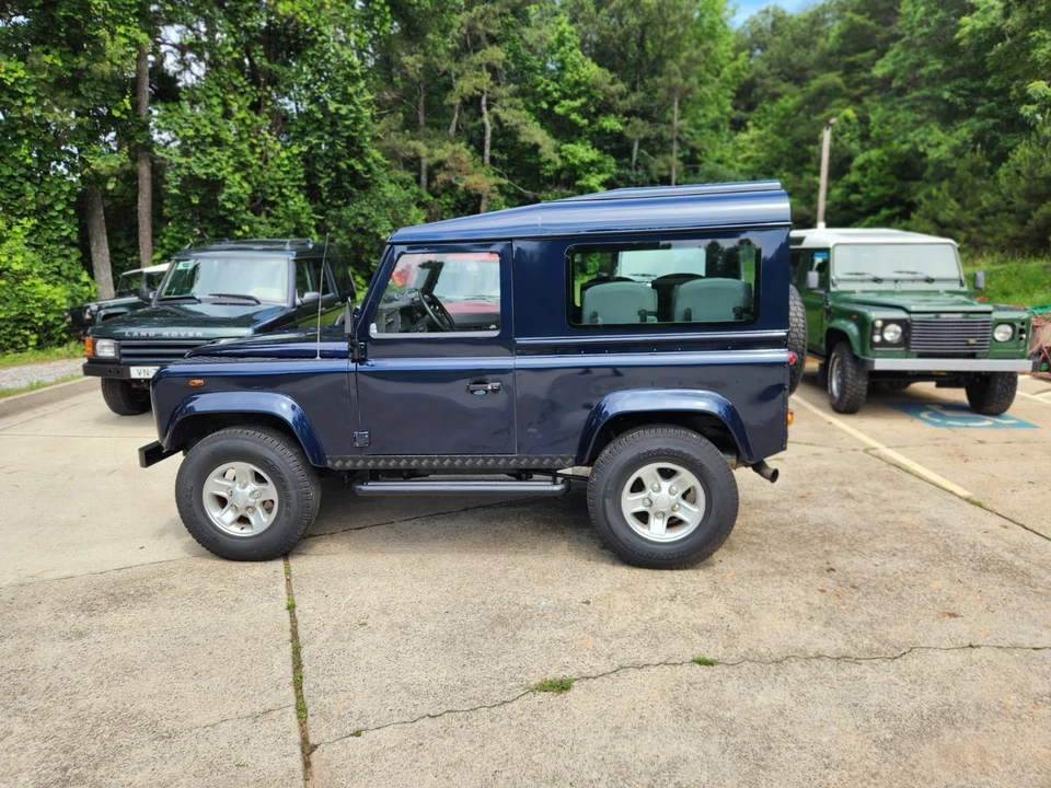 2000 Land Rover Defender 90 - Image 9 of 31