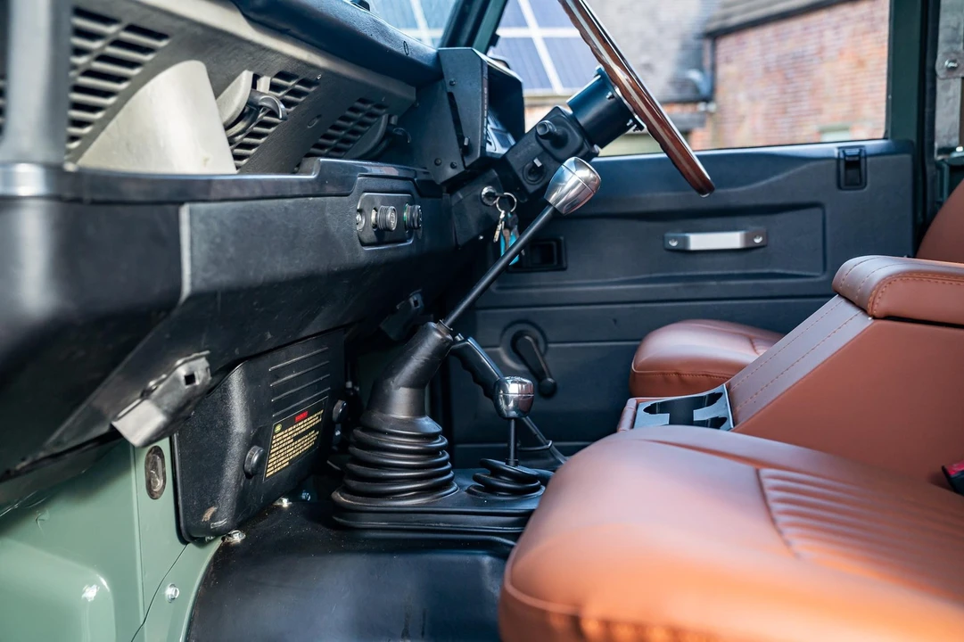 2000 Land Rover Defender - Image 30 of 31