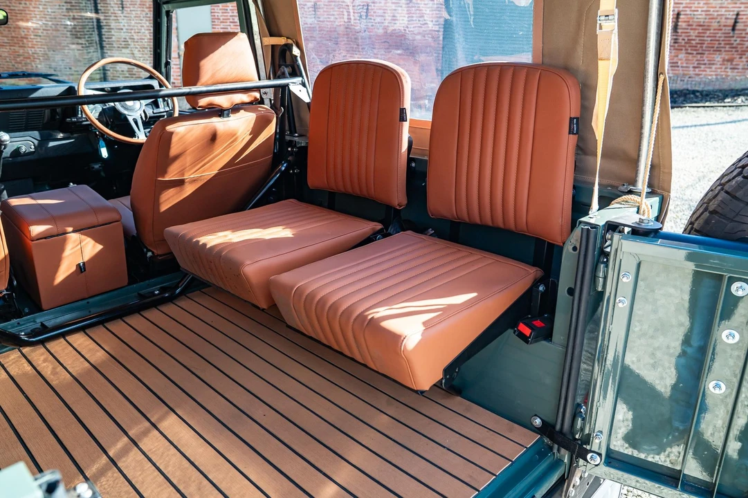 2000 Land Rover Defender - Image 13 of 31