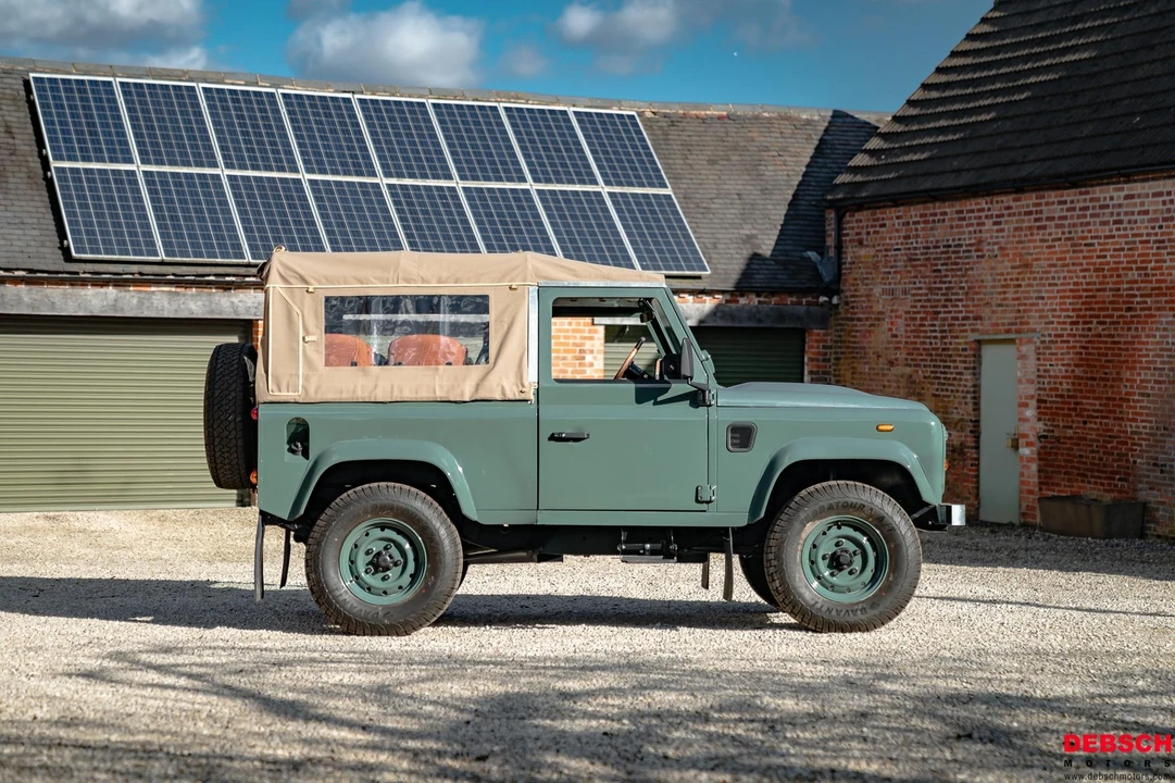 2000 Land Rover Defender - Image 5 of 21