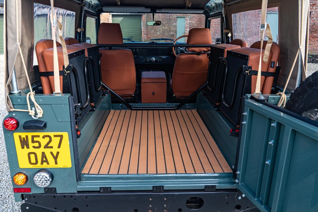 2000 Land Rover Defender - Image 12 of 21