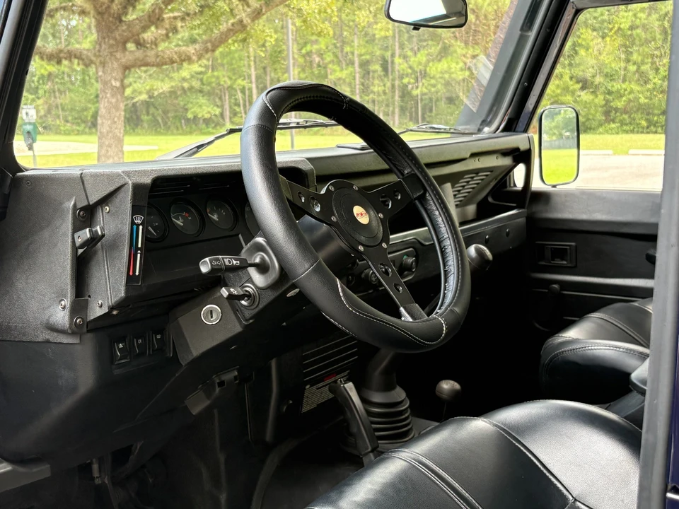 2000 Land Rover Defender - Image 13 of 29
