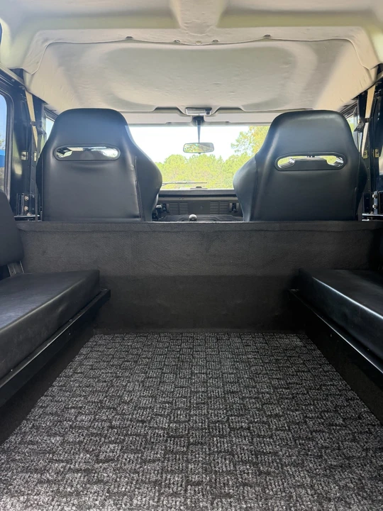 2000 Land Rover Defender - Image 18 of 29