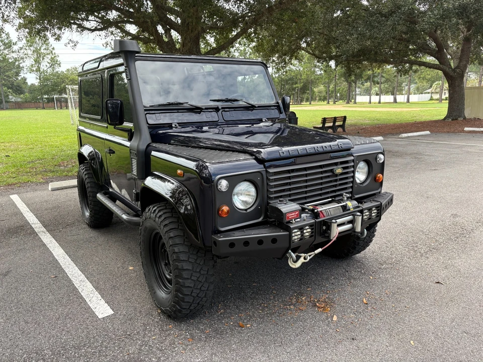2000 Land Rover Defender - Image 2 of 29
